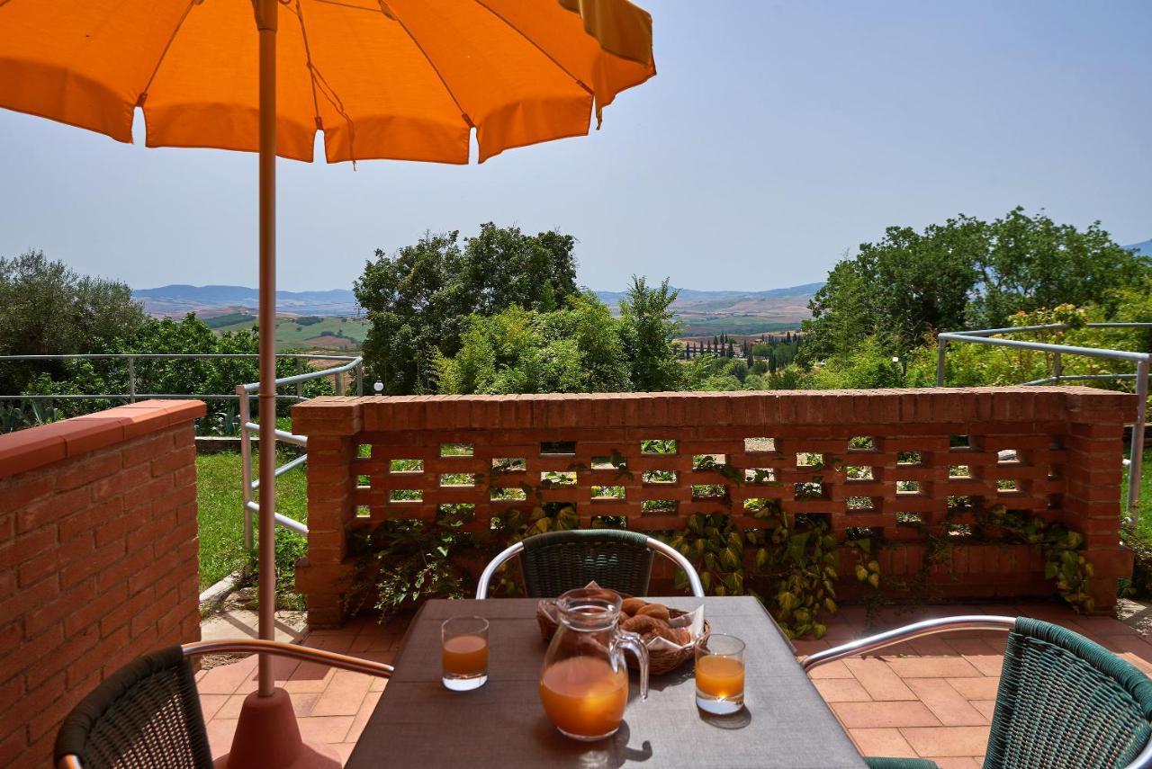 Casanova - Panoramic Rooms&Suites San Quirico dʼOrcia Exterior foto