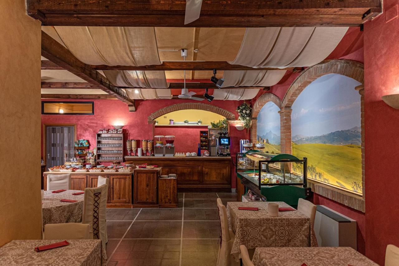 Casanova - Panoramic Rooms&Suites San Quirico dʼOrcia Exterior foto