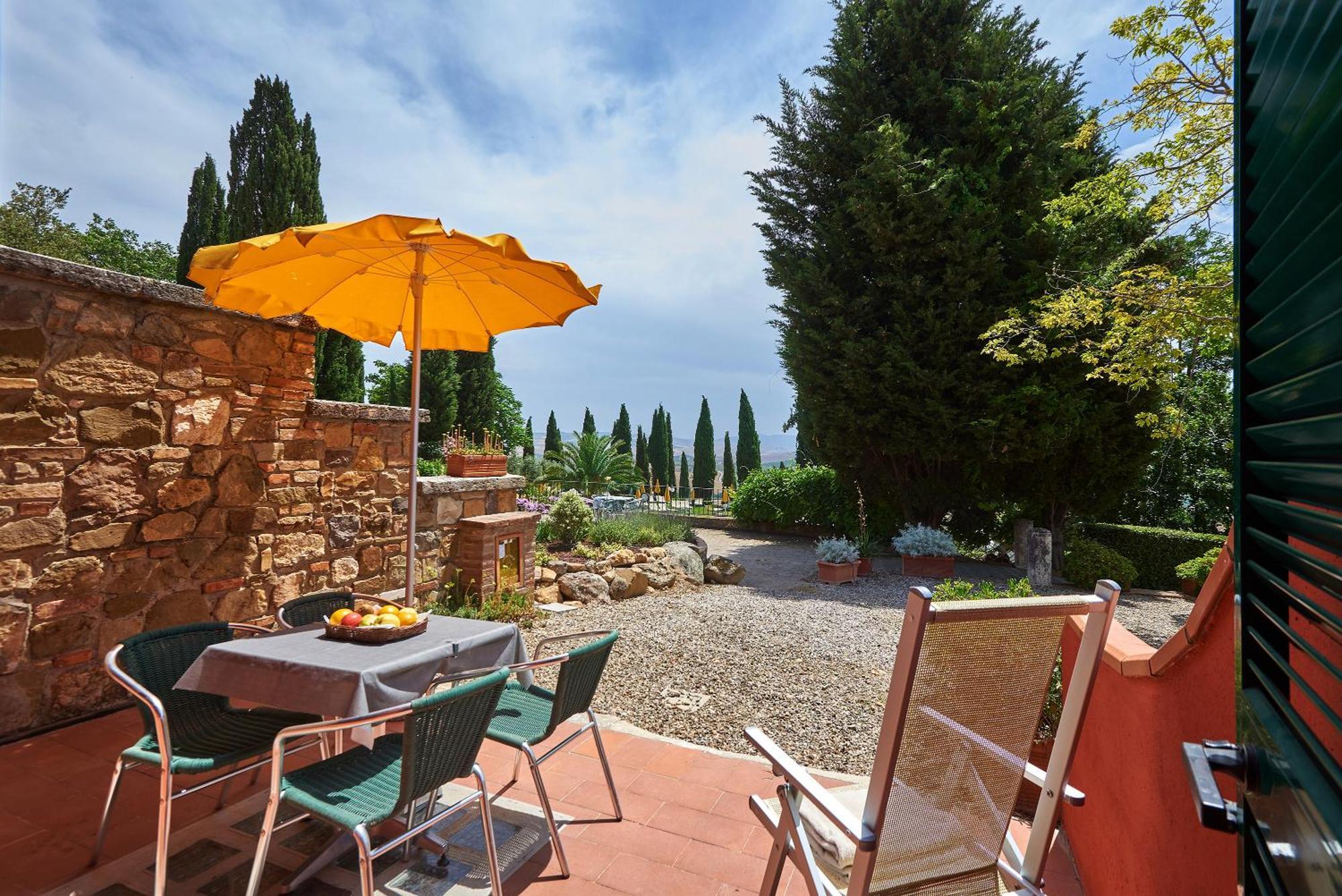Casanova - Panoramic Rooms&Suites San Quirico dʼOrcia Exterior foto